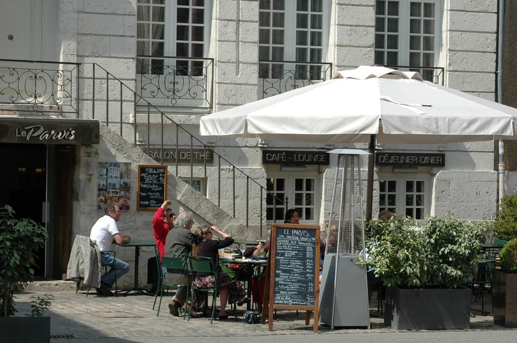 Le Parvis Bed and Breakfast Chartres Exteriör bild