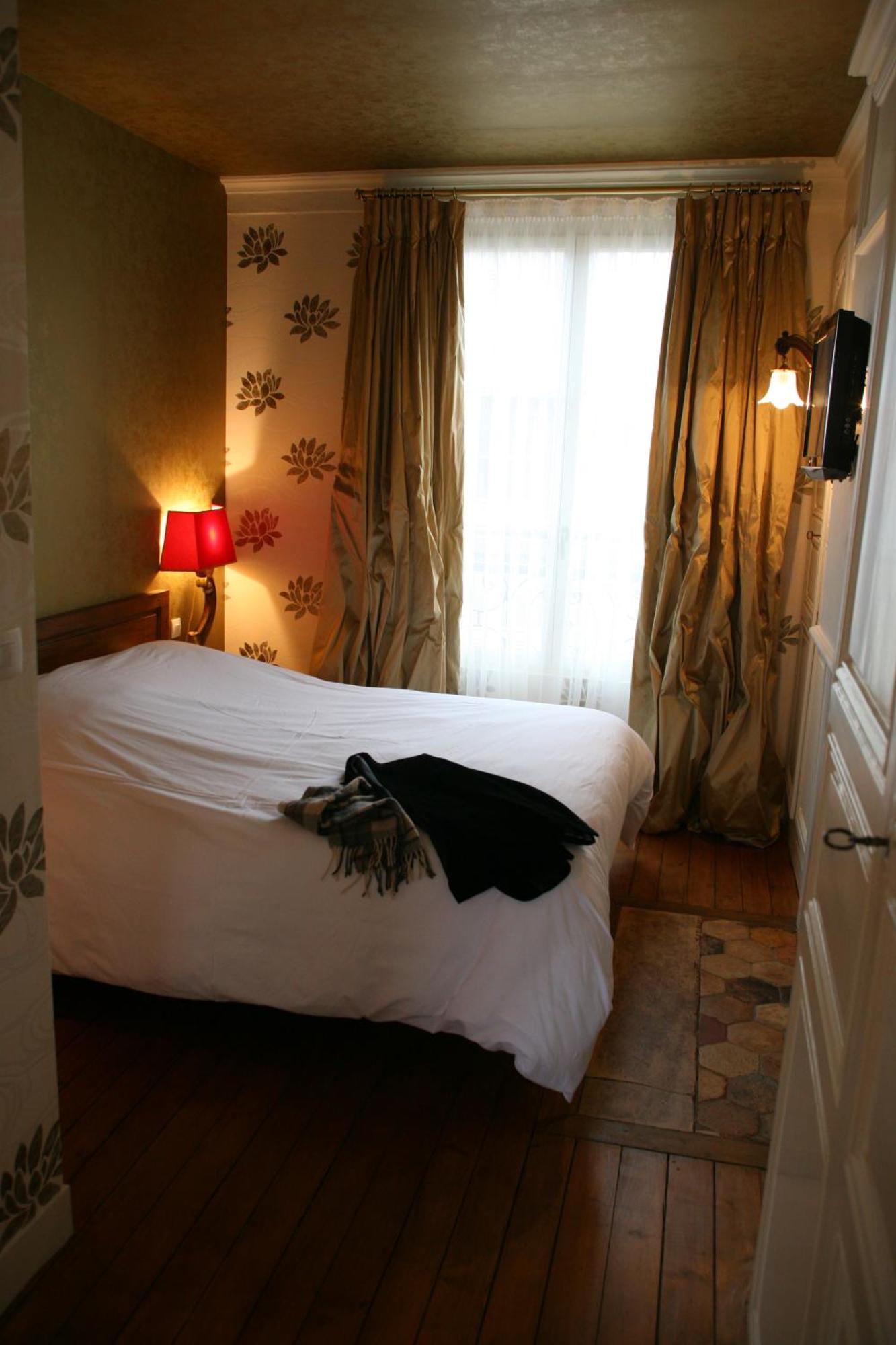 Le Parvis Bed and Breakfast Chartres Exteriör bild